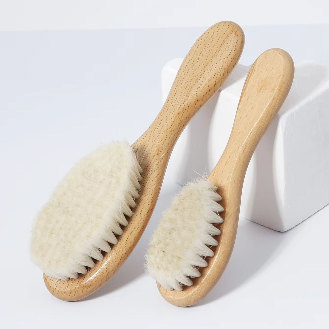 Travel Accessories For Elderly - Drewniana szczotka z ultra miękkiego włosia
