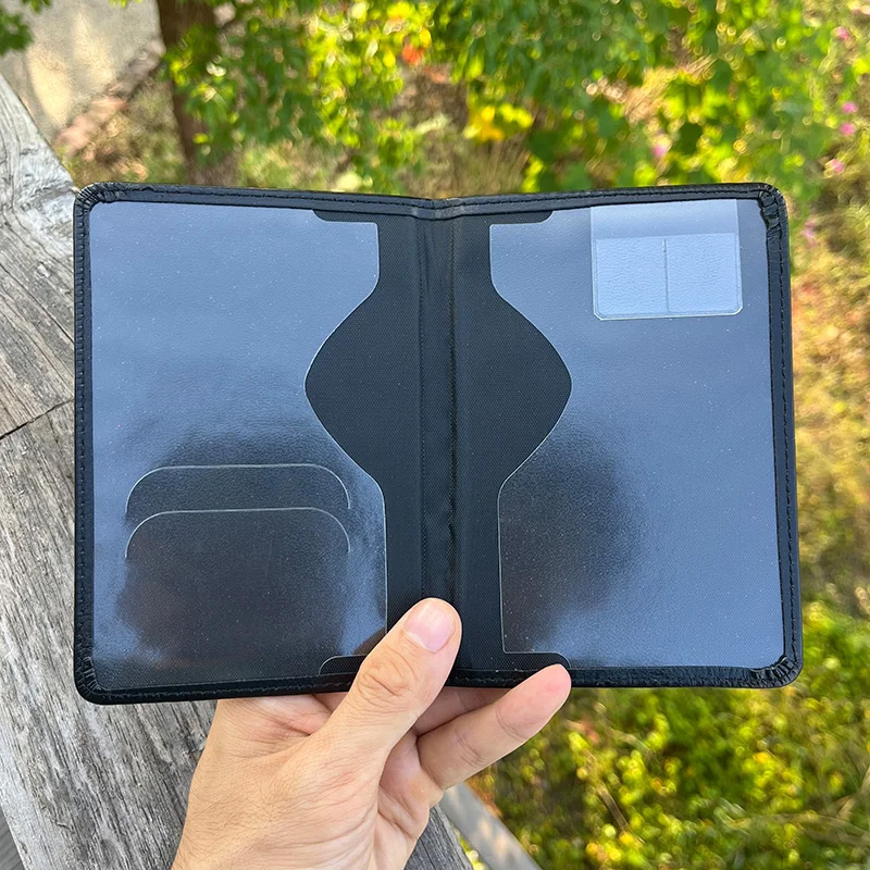 Etui na paszport Holandia, okł – Travel Accessories Essentials recenzja i cena